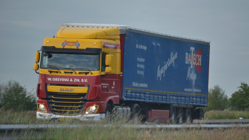 Yük maşını alışıb