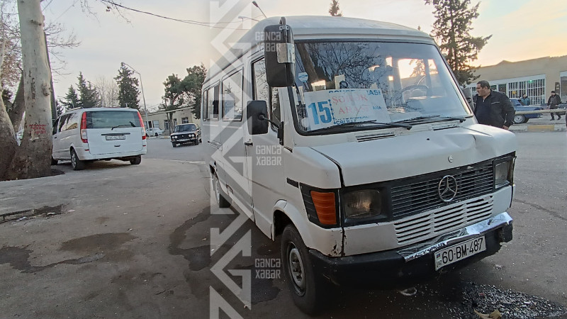 Qəza baş verdi, xəsarət alanlar var - FOTO