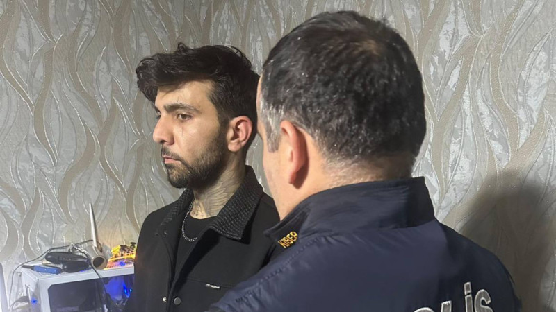 Hökümə Əliyevanın atasının pulunu oğurlayan şəxsin saxlanılma anı - VİDEO + YENİLƏNİB