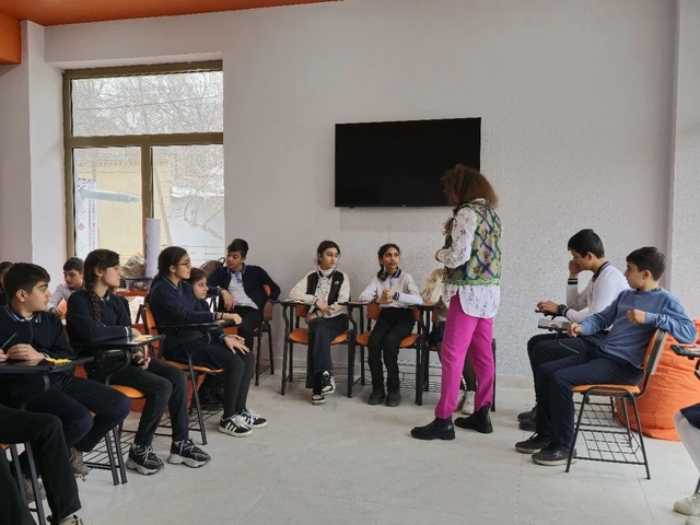 Leyla Əliyevanın təşəbbüsü ilə Yevlaxda uşaqlara ustad dərsləri keçirildi - FOTO