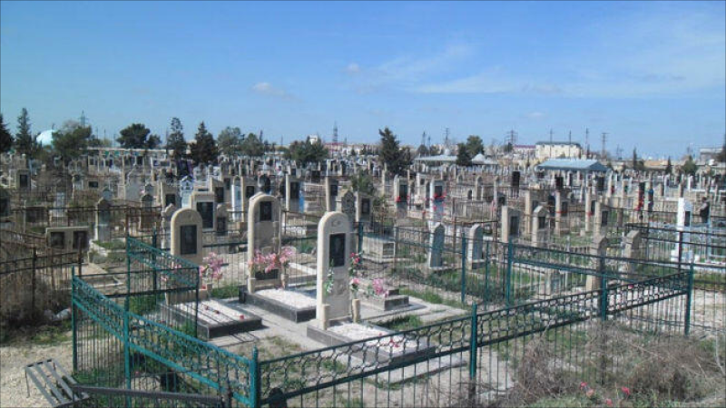 Göygöldə qəbiristanlıqdan OĞURLUQ