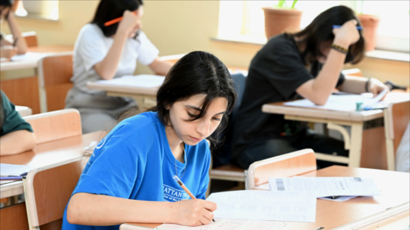 İmtahanların martda keçirilməsi dərs prosesini pozur - Ekspertdən ETİRAZ