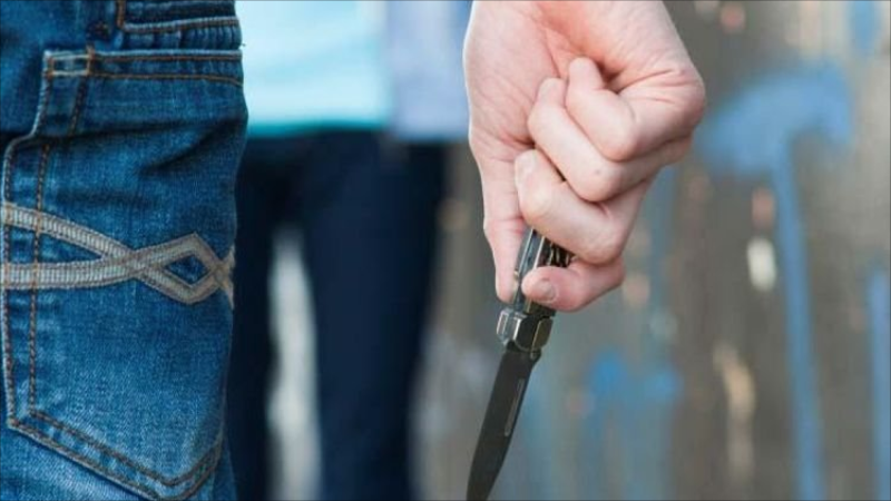 Göygöldə yeniyetmə bıçaqlandı: Tutulan var