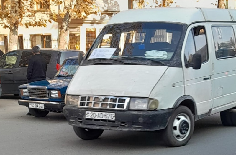 Gəncə sakinləri marşrut avtobuslarından ŞİKAYƏTÇİDİR - FOTO
