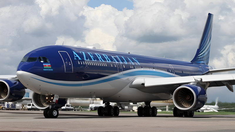 Gəncəyə yönləndirilən təyyarələr paytaxta eniş edib - YENİLƏNİB