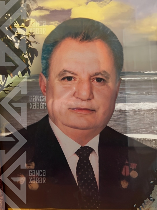 Gəncənin ictimai-siyasi xadiminin vəfatından bir il ötür - FOTO