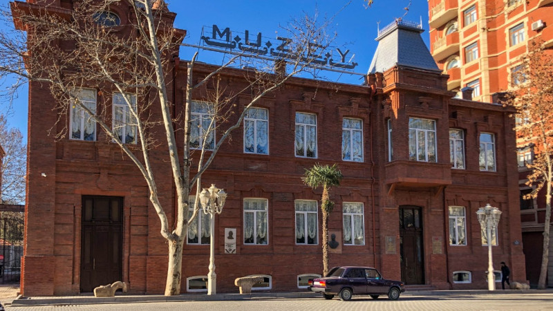 Gəncədə dörd il əvvəl bağlanan tarixi muzey niyə açılmır? - VİDEO