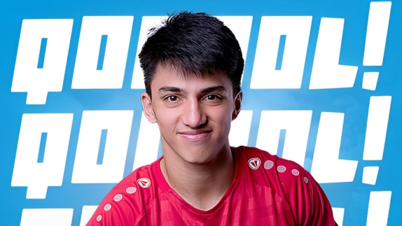 Futbolçu oteldə QIZ ÜSTÜNDƏ QALMAQAL YARATDI!