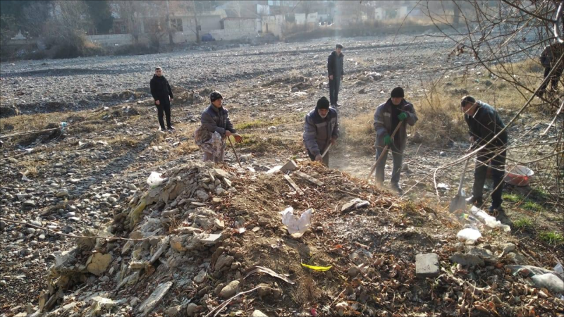 Daha bir parkda təmizlik işləri görülüb - FOTO