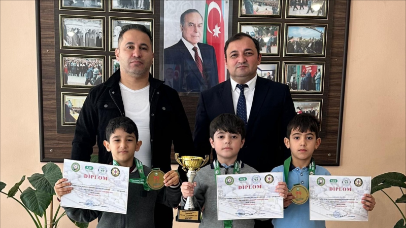 Gəncəli məktəblilər I yerə layiq görüldülər - FOTO