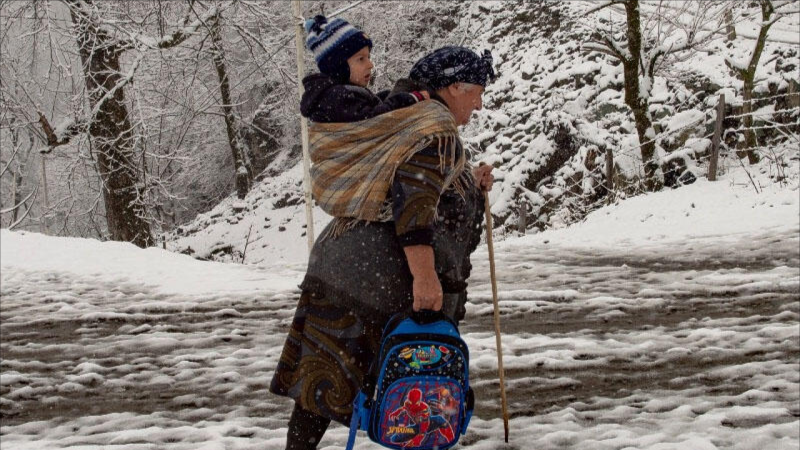 Emin Əmrullayev: “Daşkəsəndə bir şagirdə təhsil müddətində 90 min xərclənir”