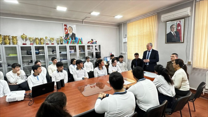 FHN məktəblərdə tədbirlər keçirib