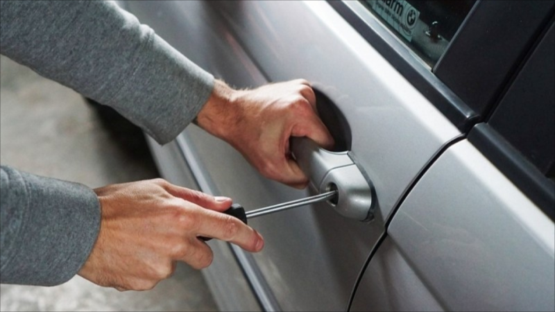 Avtomobil qaçırmaqda şübhəli bilinən şəxslər Gəncədə saxlanıldı