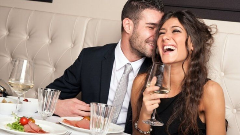 Xəyanət edən ərini vurdu, məhkəməlik oldu