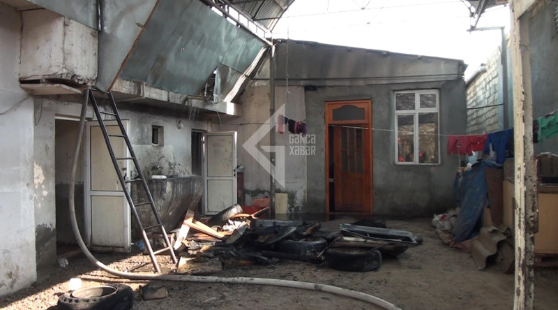 Gəncədə həyət evində yanğın baş verib - FOTO