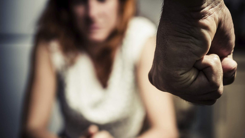 Məktəb direktoru döyülüb