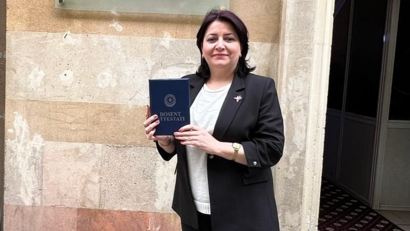 Gəncədə xanım dosent adına layiq görülüb