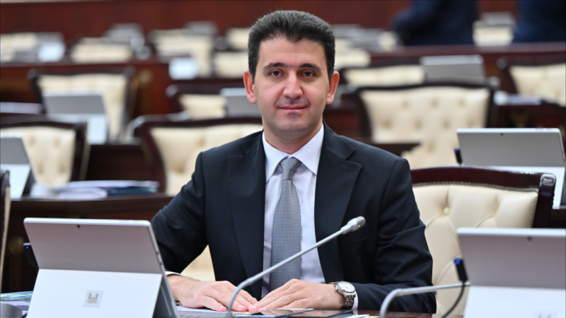 Gəncədə işığı keçirirlər, utanıram - DEPUTATDAN ETİRAZ