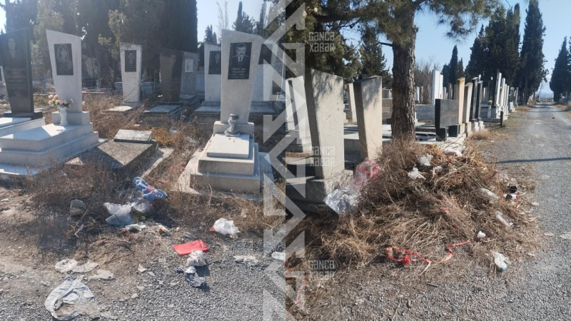 Gəncədə qəbiristanlıq yenə ZİBİLLƏNİB