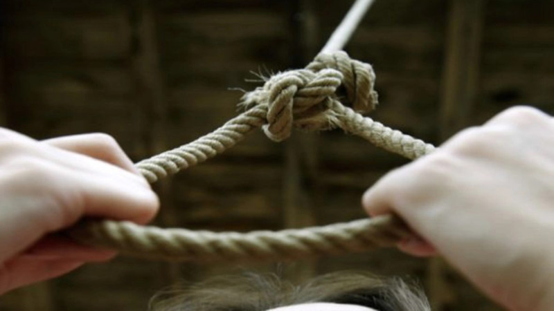 32 yaşlı kişi özünü öldürdü