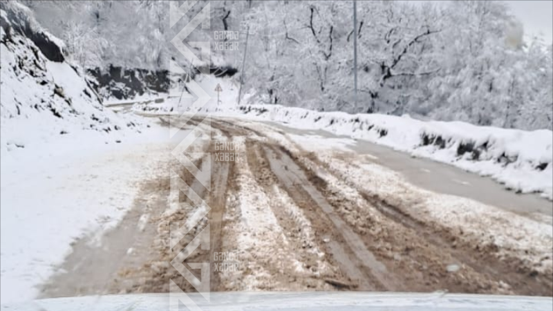 Göygölün Tülallar kəndinə qar yağır