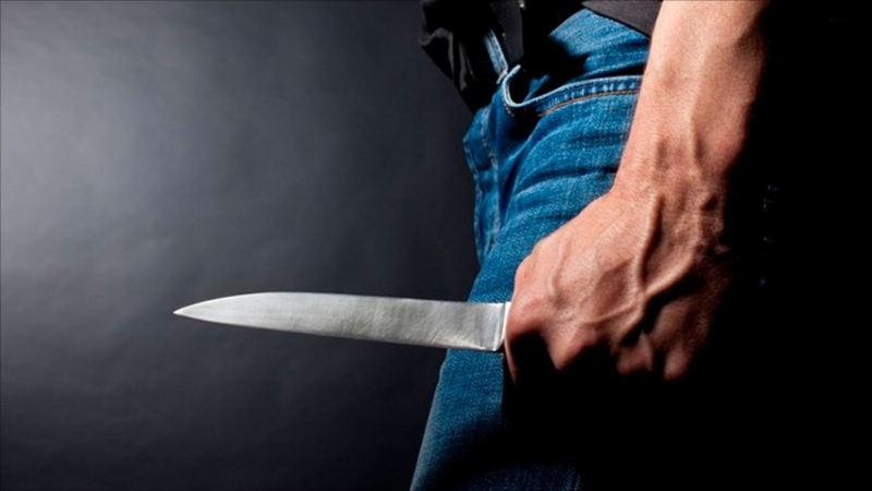 Sevdiyinə qovuşmaq üçün QIZIN ATASINI BIÇAQLADI