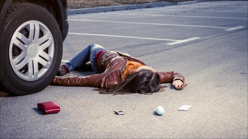 Gəncədə 21 yaşlı qadını maşın vurub