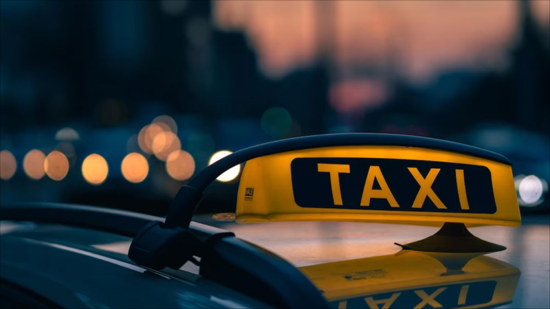 200-ə yaxın taksi sürücüsü imtahandan kəsilib