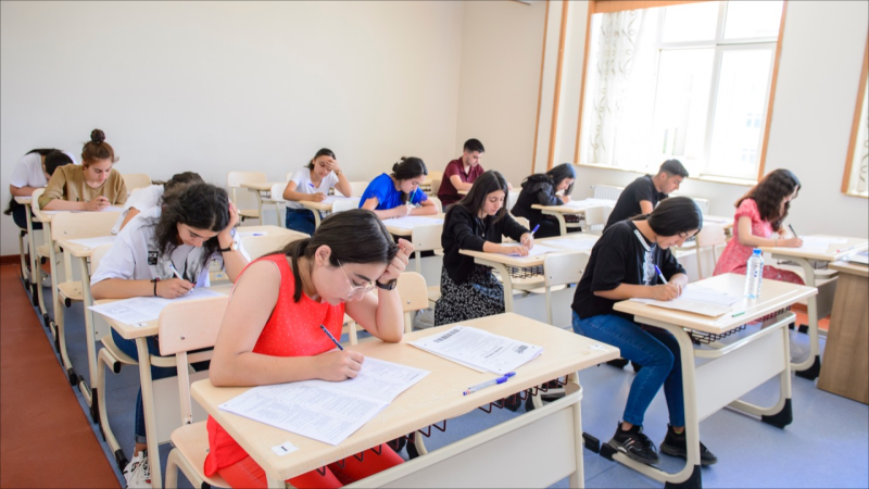 DİM bəzi imtahanların başlama saatını dəyişib