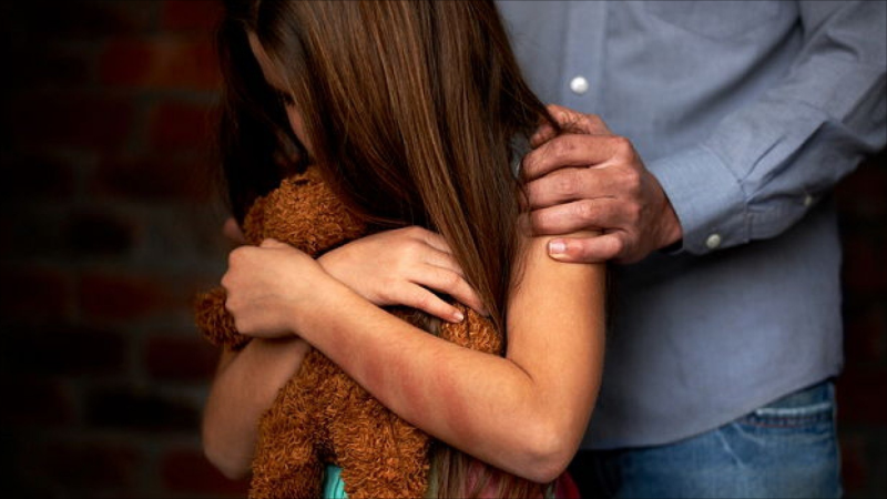 37 yaşlı kişi 11 yaşlı Türkiyə vətəndaşına təcavüz etdi