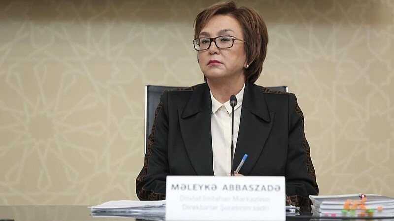 Məleykə Abbaszadə: “Bəzi abituriyentlər “ağıllı eynək”lərdən istifadə etmək istəyirlər”