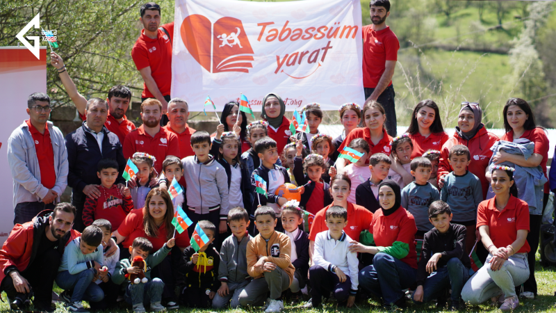 Gənclər uşaqlarda təbəssüm yaratmağı bacardı