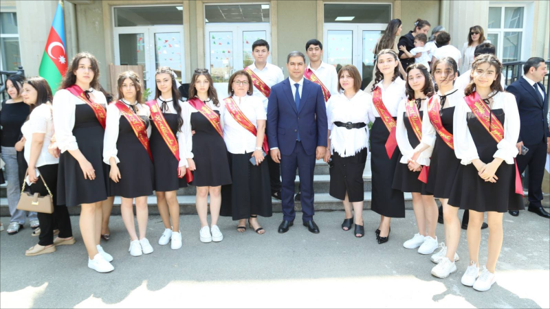 11-cilərimiz üçün “Son zəng” çalınıb - FOTO