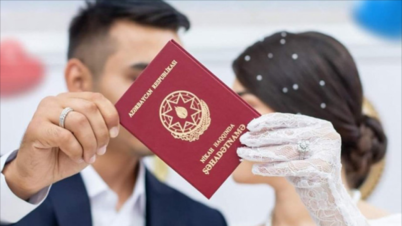 Evlənənlər çoxalıb, boşananlar azalıb