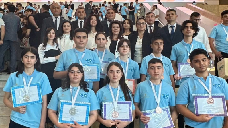 Şagirdlərimizə medallar təqdim olundu