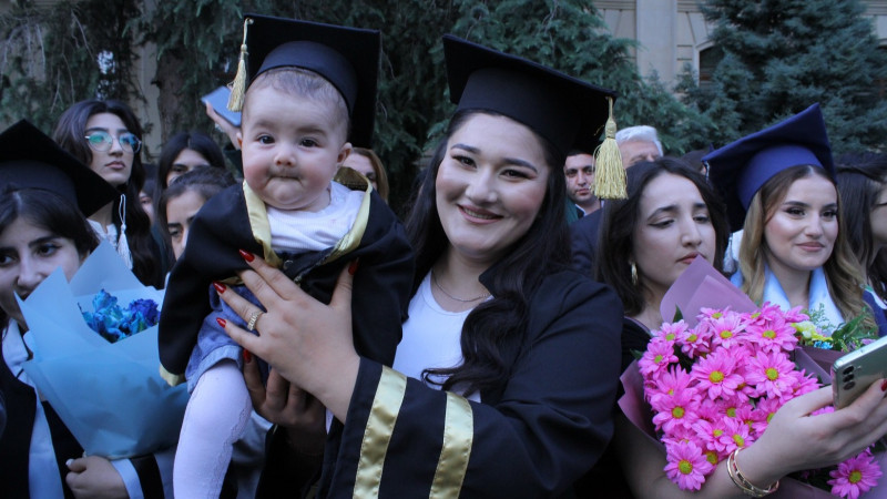 Gəncədə möhtəşəm “Məzun günü” keçirildi - FOTO