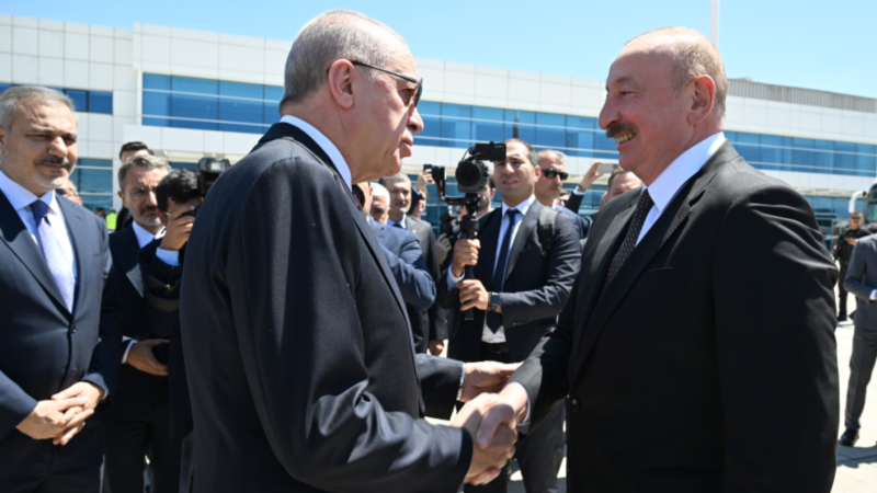 Azərbaycan Prezidenti: Kahramanmaraşlılar sınmadılar, əyilmədilər