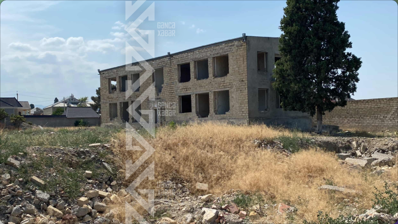 Gəncədə raket zərbəsindən dağılan bağça hələ də bərpa edilməyib