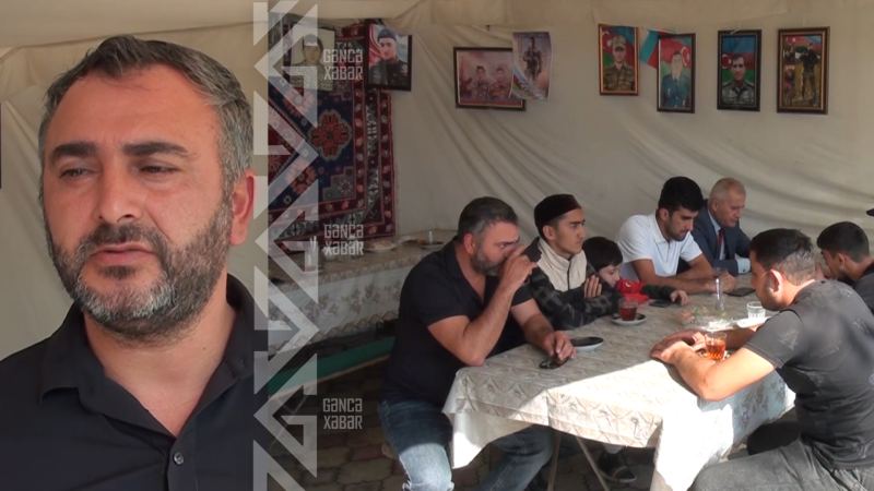 Burada 44 gün boyunca növbə ilə ehsan süfrəsi açırlar