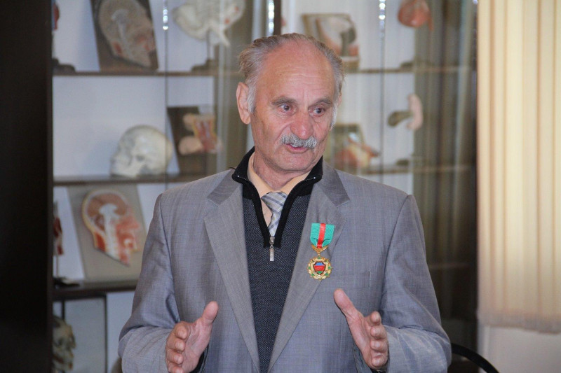 Gəncədə tanınmış professor vəfat edib