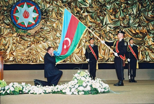 Prezidentin ilk inaqurasiyasından 22 il ötür Prezidentin ilk inaqurasiyasından 22 il ötür