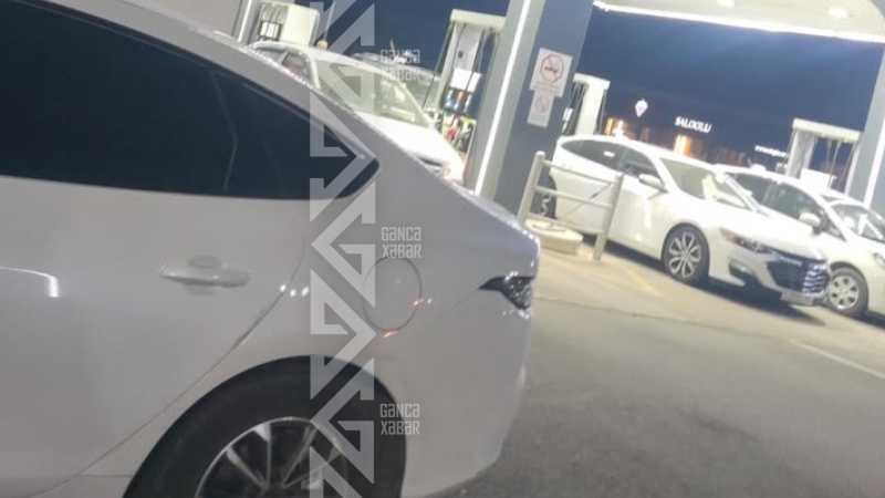 Gəncədə SOCAR məntəqəsində benzinlə çalışan maşınlara dizel vurulub - İDDİA Gəncədə SOCAR məntəqəsində benzinlə çalışan maşınlara dizel vurulub - İDDİA