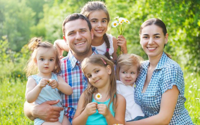 3 və daha çox uşağı olanlar pensiyaya tez çıxsın - DEPUTAT