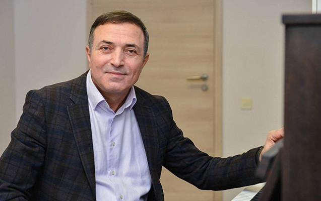 Xalq artisti qəzaya görə Gəncədəki konsertini təxirə saldı