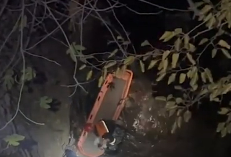 Gəncə çayının dərəsində köməksiz vəziyyətdə qalan şəxs xilas edilib