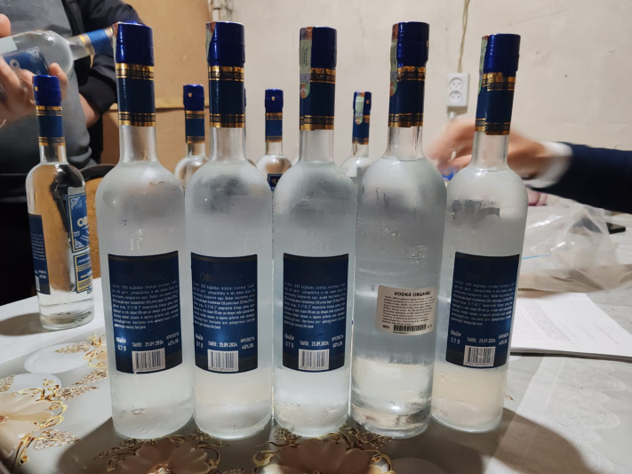 Gəncədə saxta alkoqollu içkilər aşkarlanıb