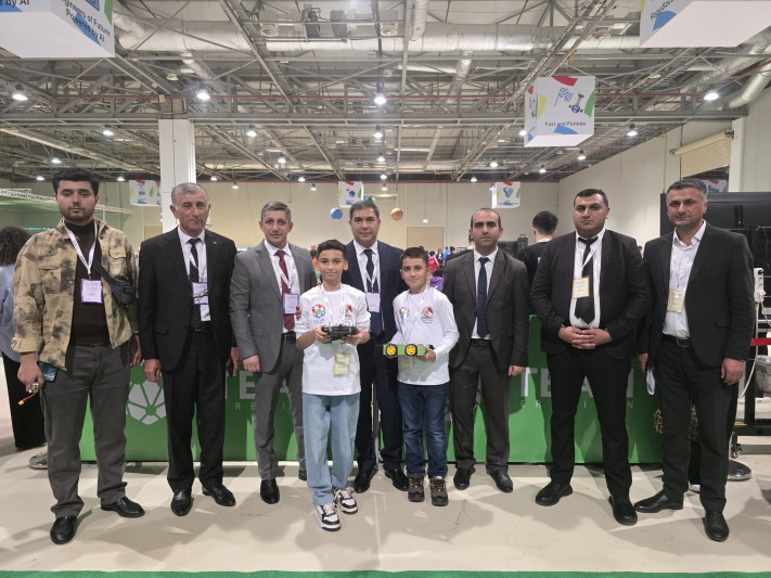 Məktəblilərimiz SAF 2025-dən 3 qızıl medalla qayıtdı