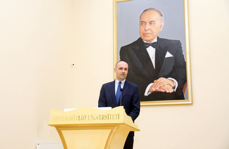 Gəncəli alim dünya reytinqində lider oldu