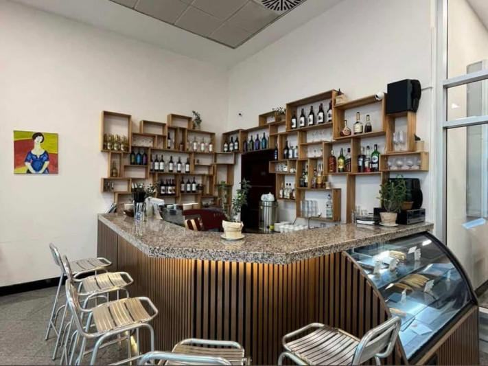 Gəncədə barmen axtarılır