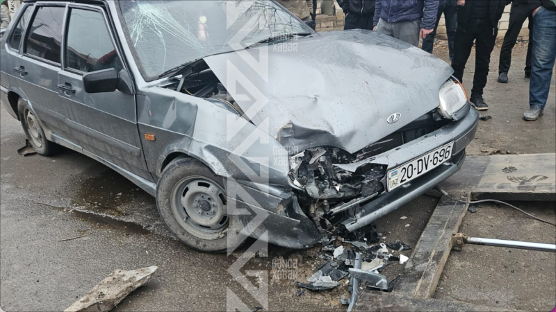 Goranboyda avtomobillər toqquşdu, 3 nəfər yaralandı